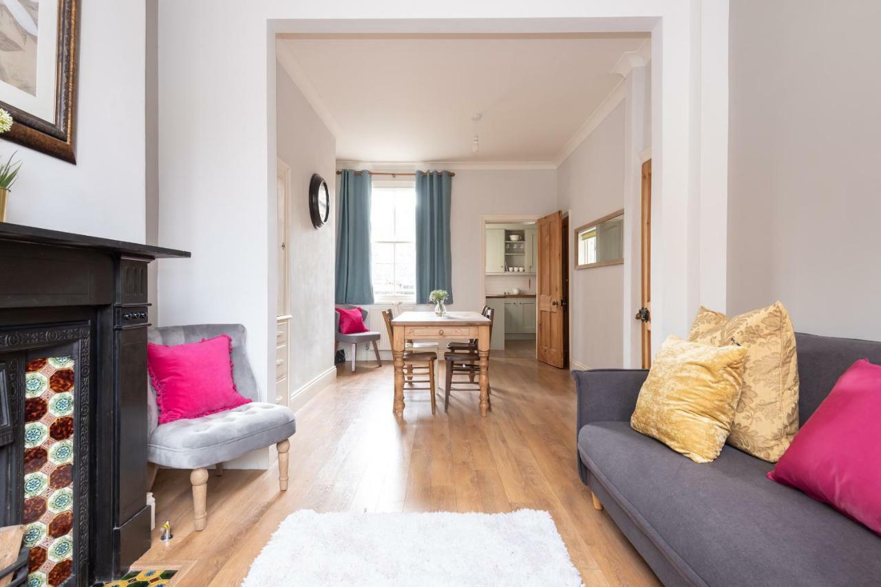 Charming Base For 5 Near Bishy Rd Pass The Keys Apartment