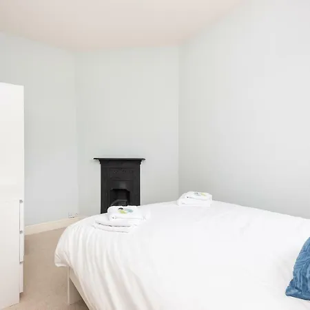 Charming Base For 5 Near Bishy Rd Pass The Keys Apartment York Exterior photo