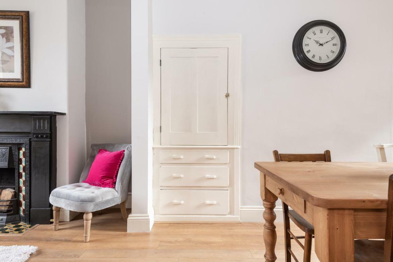 Apartment Charming Base For 5 Near Bishy Rd Pass The Keys