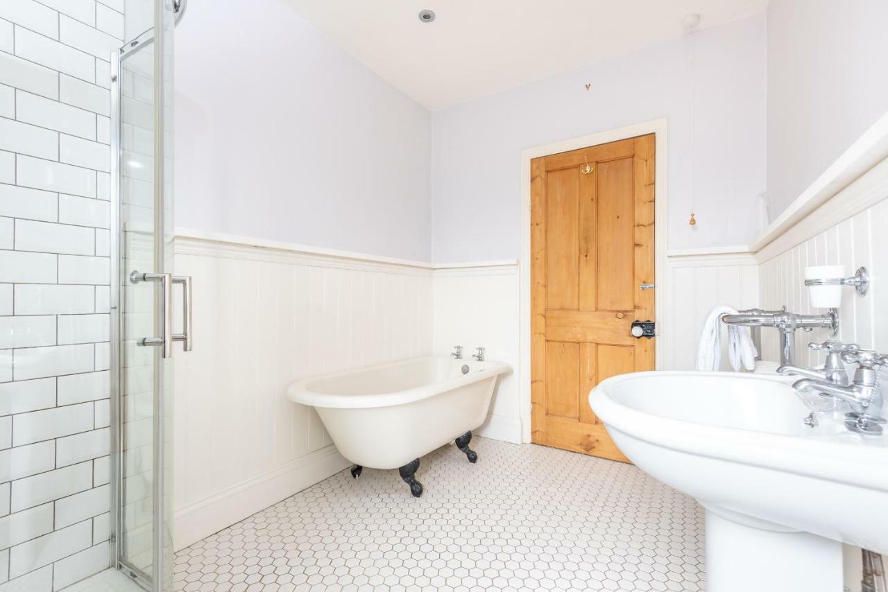 Apartment Charming Base For 5 Near Bishy Rd Pass The Keys